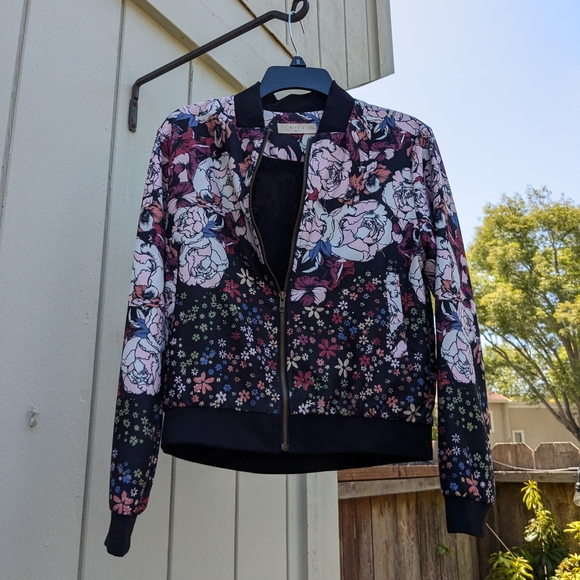 Silky Floral Bomber Jacket - Picture 4 of 10